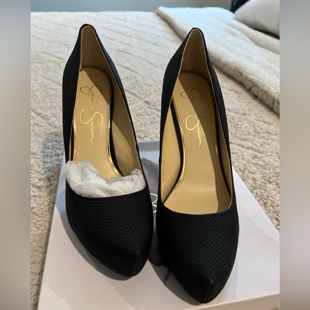 Jessica Simpson heels, Parish, Black, Platform, Rumba Snake size 9M NIB